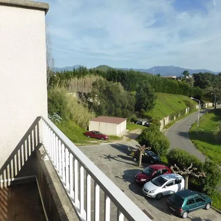 Bel Duplex Avec Parking, Proche Des Plages Et Commerces *